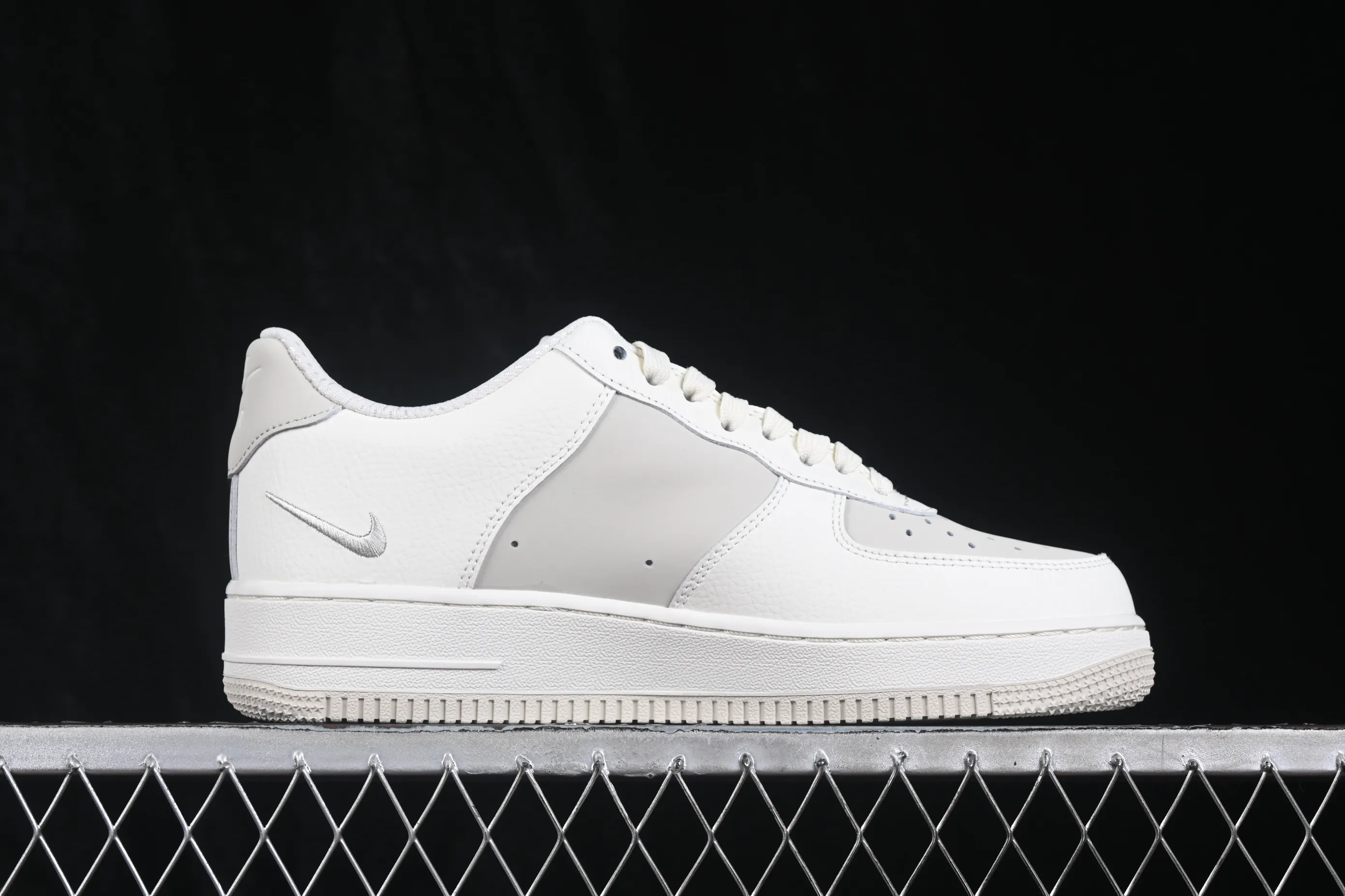 All categories Nk Air Force 1 Air Force series Nk Air Force 1 Low Air Force low-top Nike Air Force 1'07 Low Air Force 1 low-top casual sneakers IR1475-133